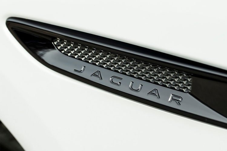 JAGUAR F-PACE DIESEL ESTATE 2.0 D200 R-Dynamic S 5dr Auto AWD