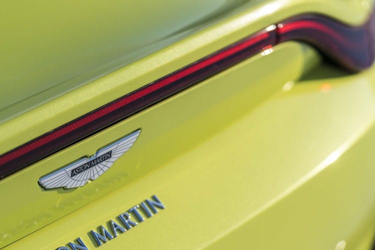 ASTON MARTIN V8 VANTAGE COUPE F1 Edition